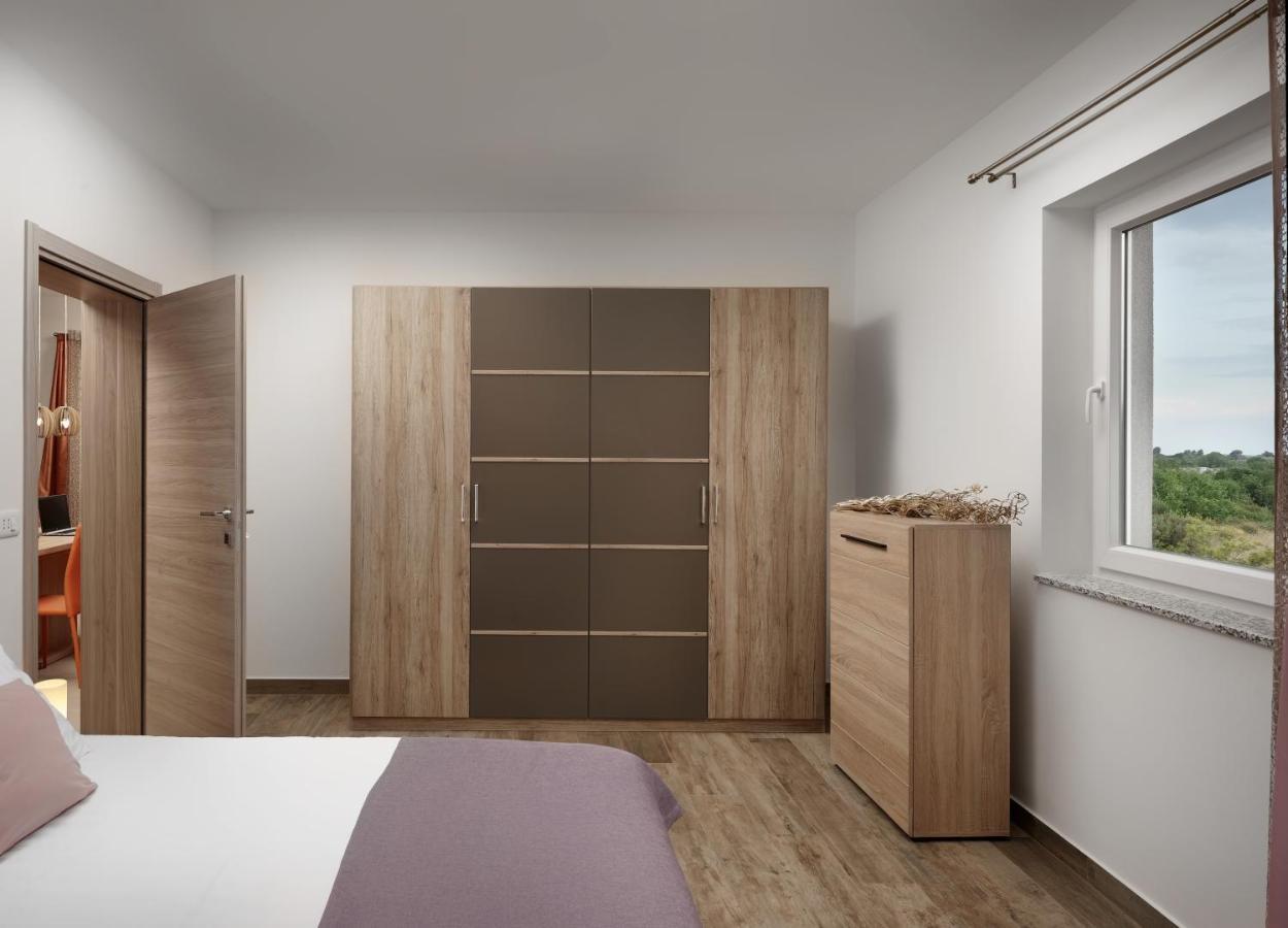 Aurora Apartment Liznjan Ngoại thất bức ảnh