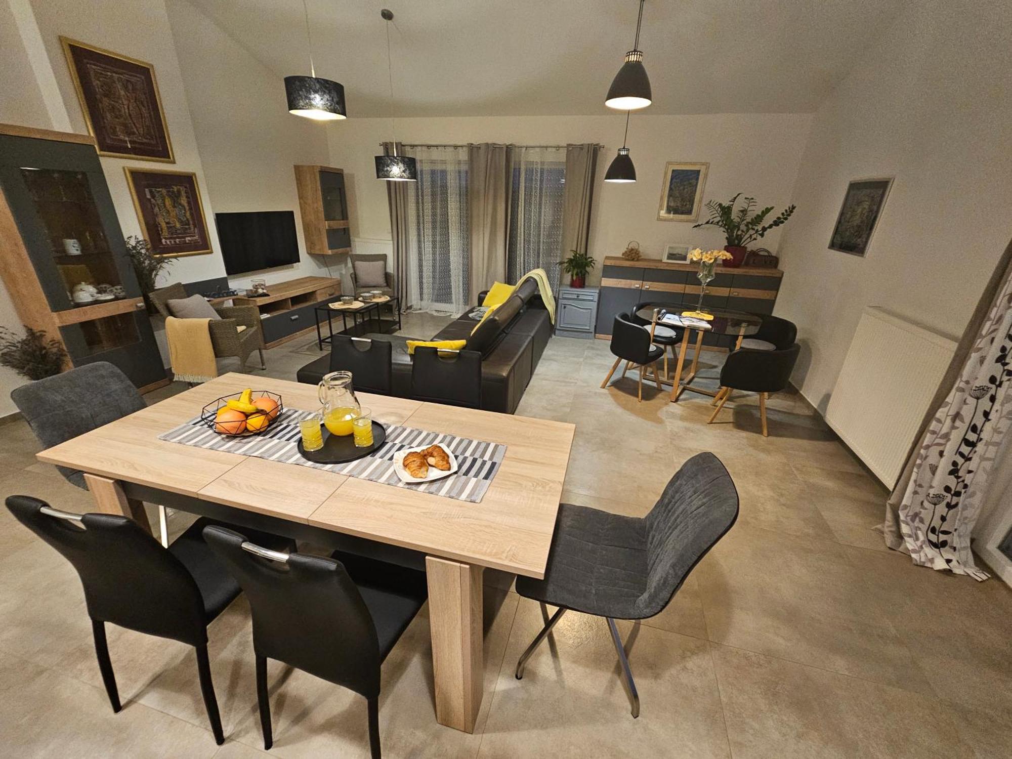 Aurora Apartment Liznjan Ngoại thất bức ảnh