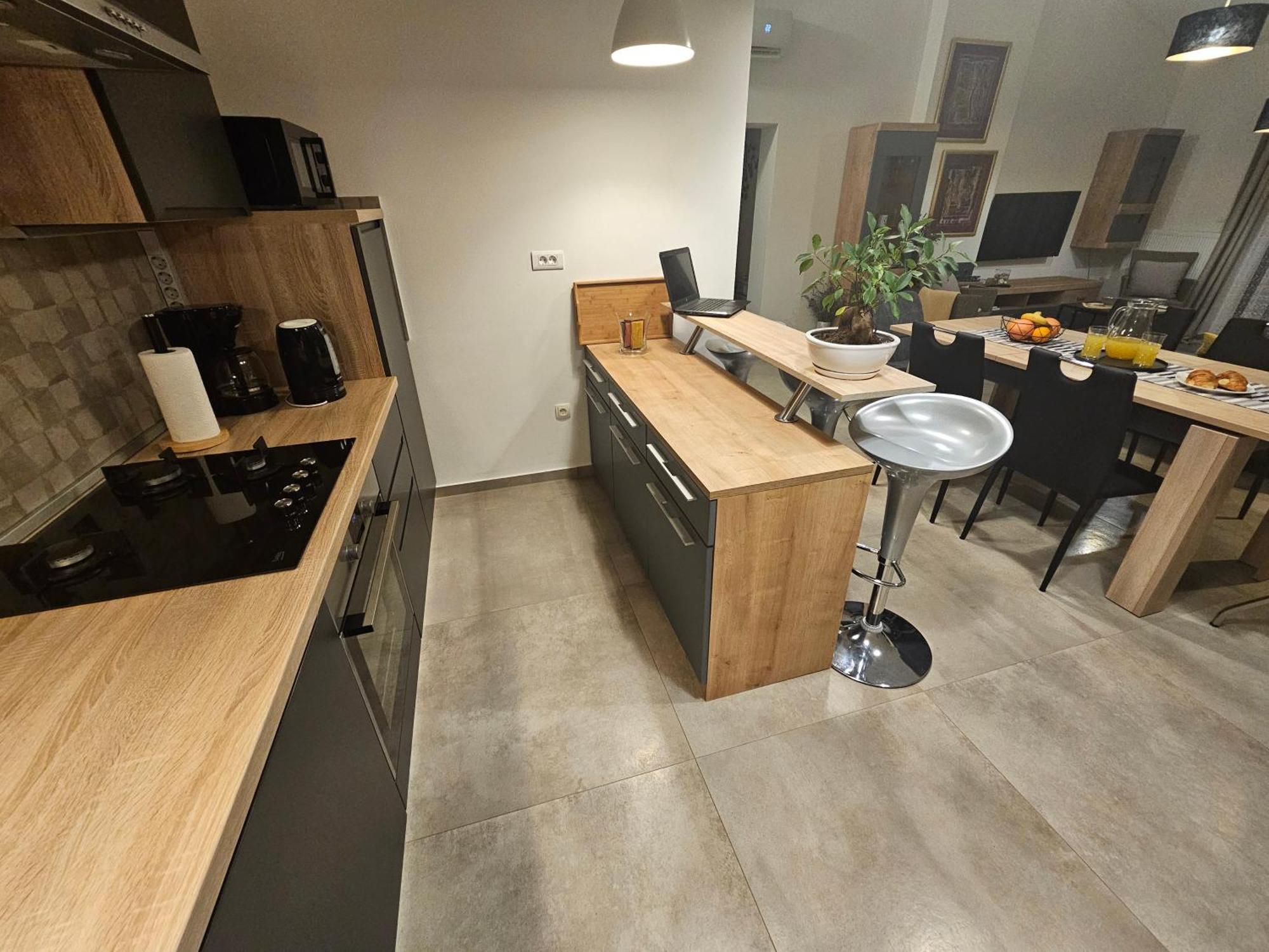 Aurora Apartment Liznjan Ngoại thất bức ảnh