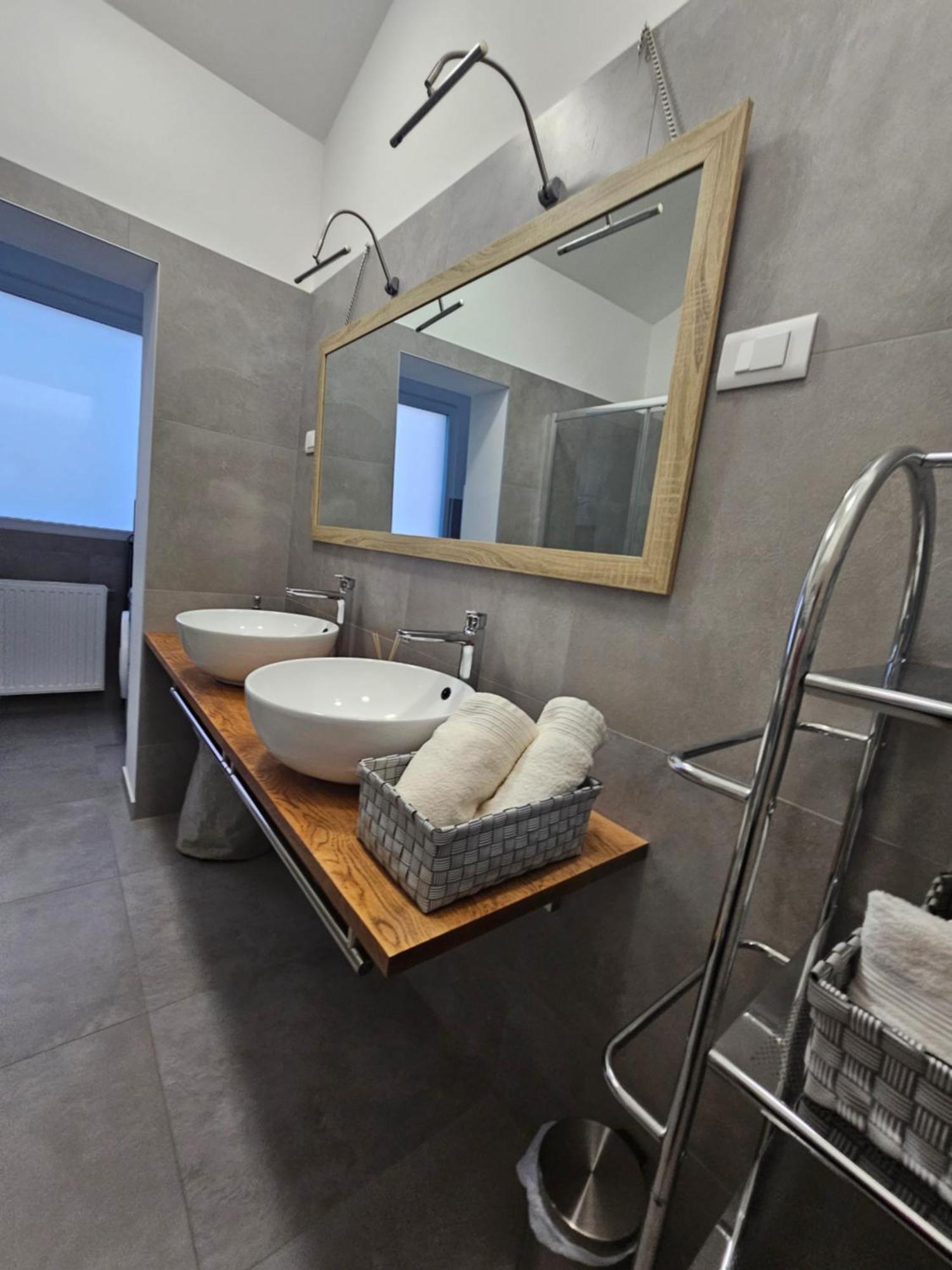 Aurora Apartment Liznjan Ngoại thất bức ảnh